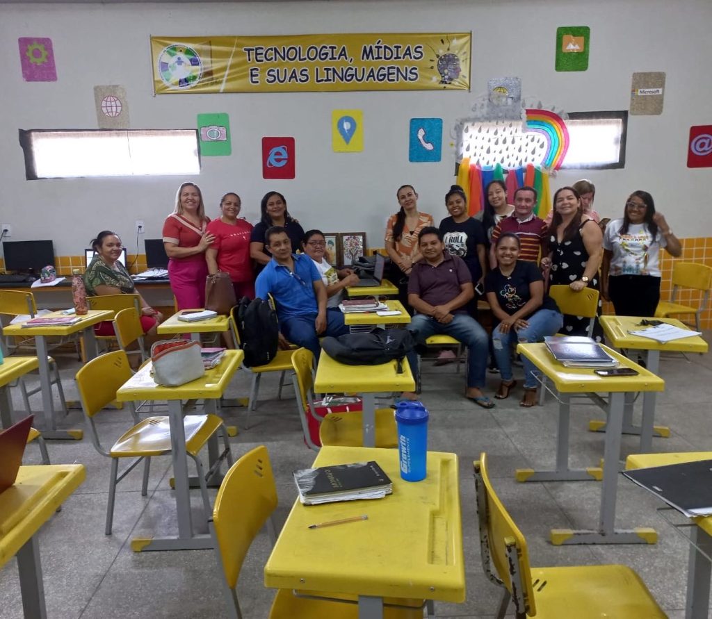 Nesta semana, a equipe da educação Anapurus, visitou as escolas Nadir